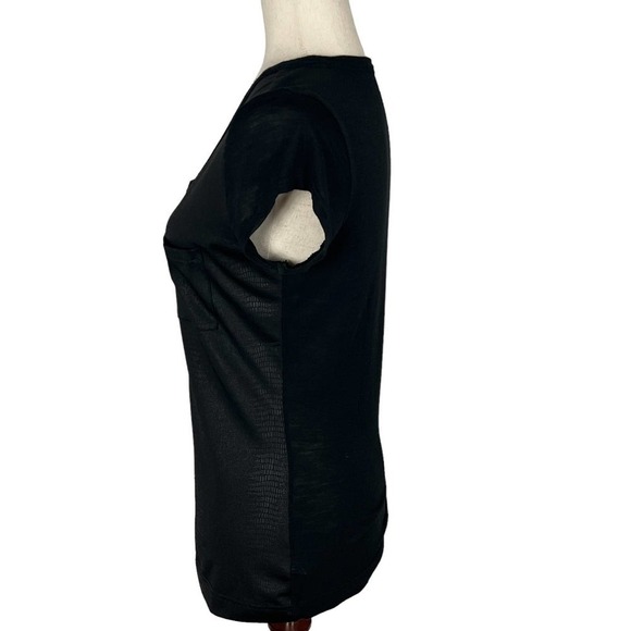 CALVIN KLEIN SNAKE PRINT SCOOP NECK SHORT SLEEVE TEE IN BLACK WOMEN'S SIZE SMALL - Picture 3 of 10